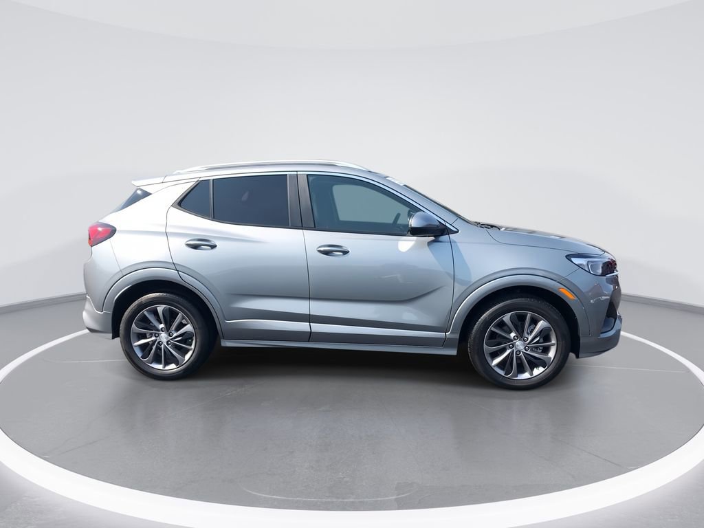 Used 2023 Buick Encore GX Select w/ Sport Touring Package image 9