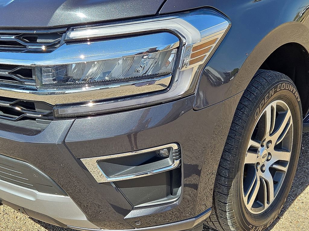 Used 2024 Ford Expedition Max Limited image 9
