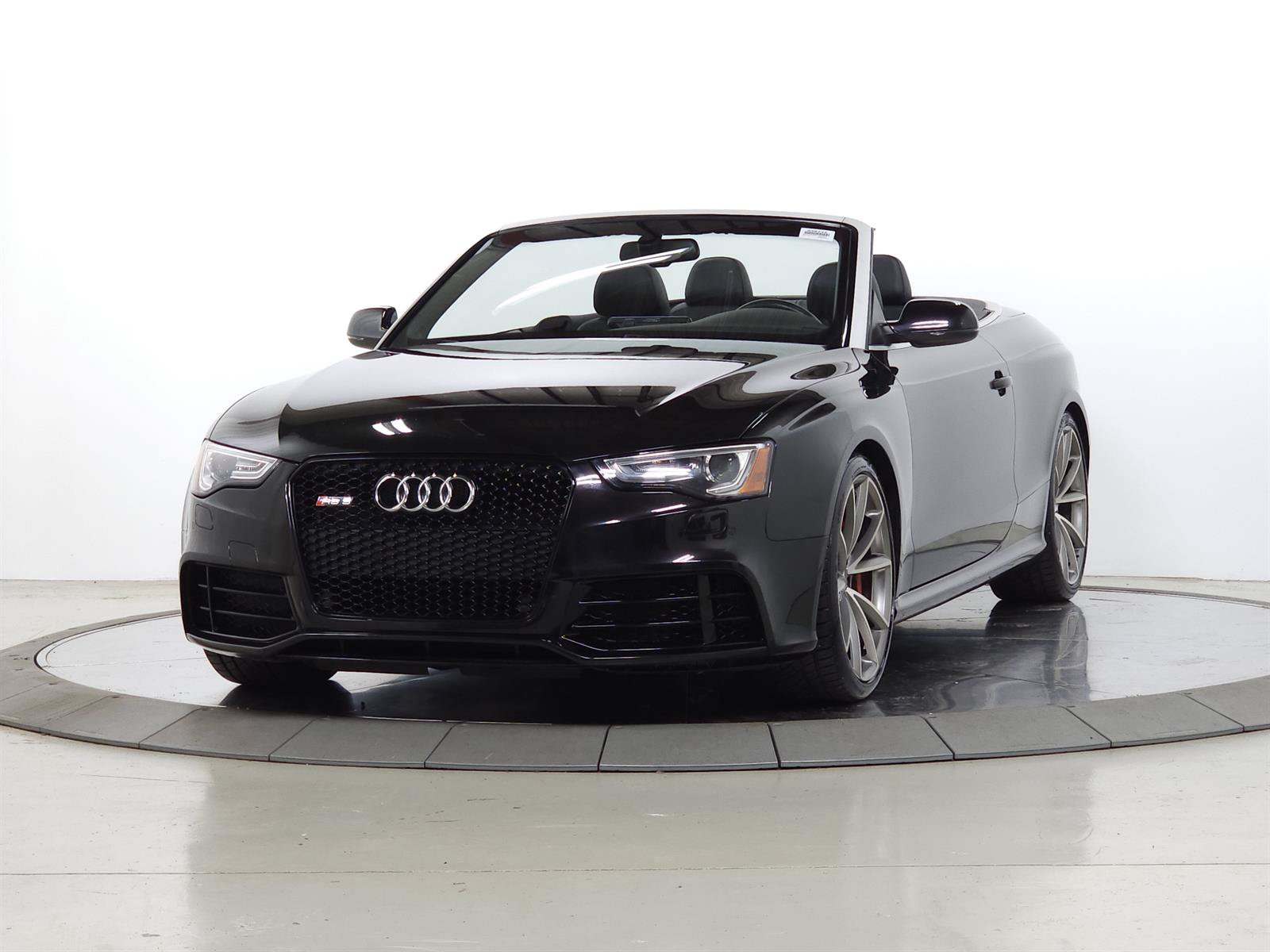 Used 2015 Audi RS 5 Cabriolet w/ Black Optic Plus Package AWD/4WD image 3
