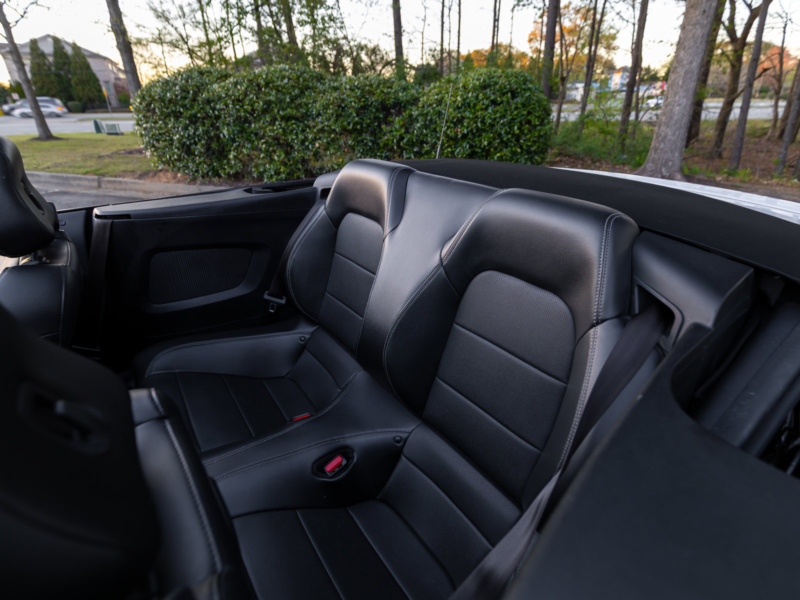 Used 2022 Ford Mustang Premium image 17