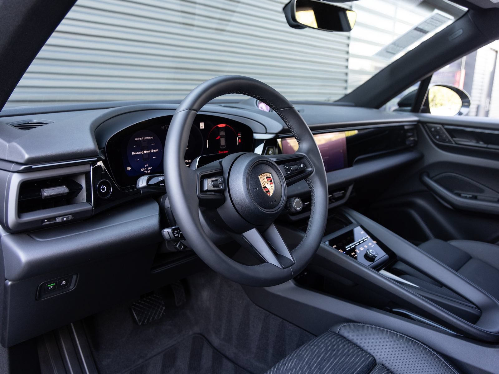 New 2026 Porsche Macan 4 Electric AWD/4WD image 4