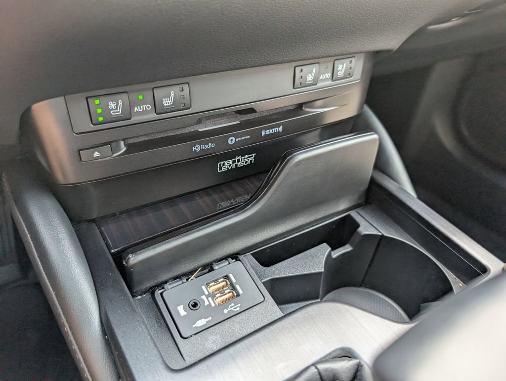 Used 2021 Lexus ES 300h w/ Premium Package FWD image 11