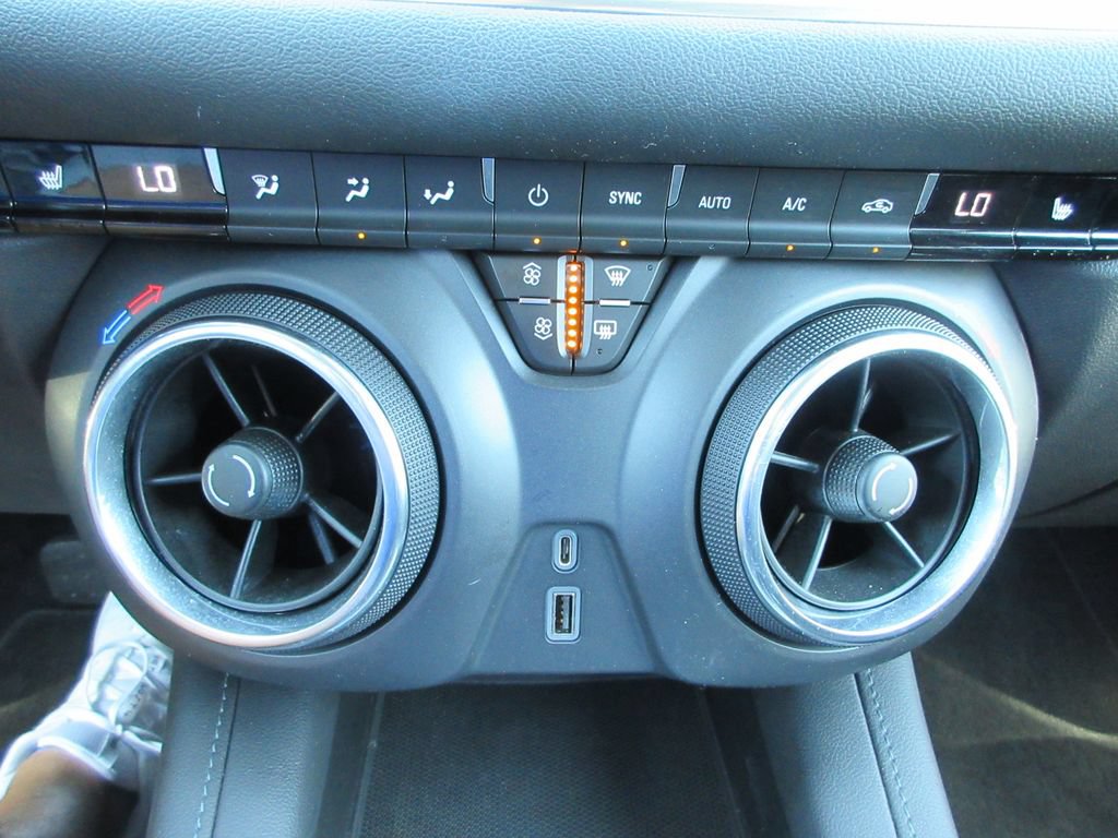 Certified 2020 Chevrolet Blazer LT AWD/4WD image 29