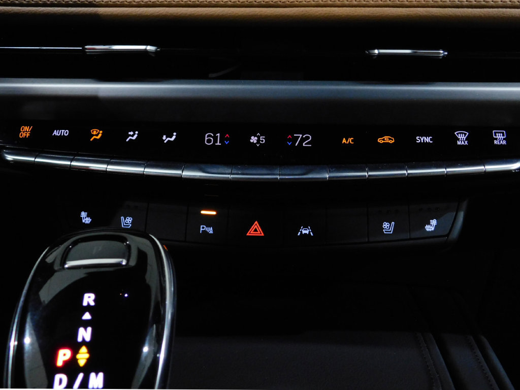 Used 2024 Cadillac XT4 Sport AWD/4WD image 38
