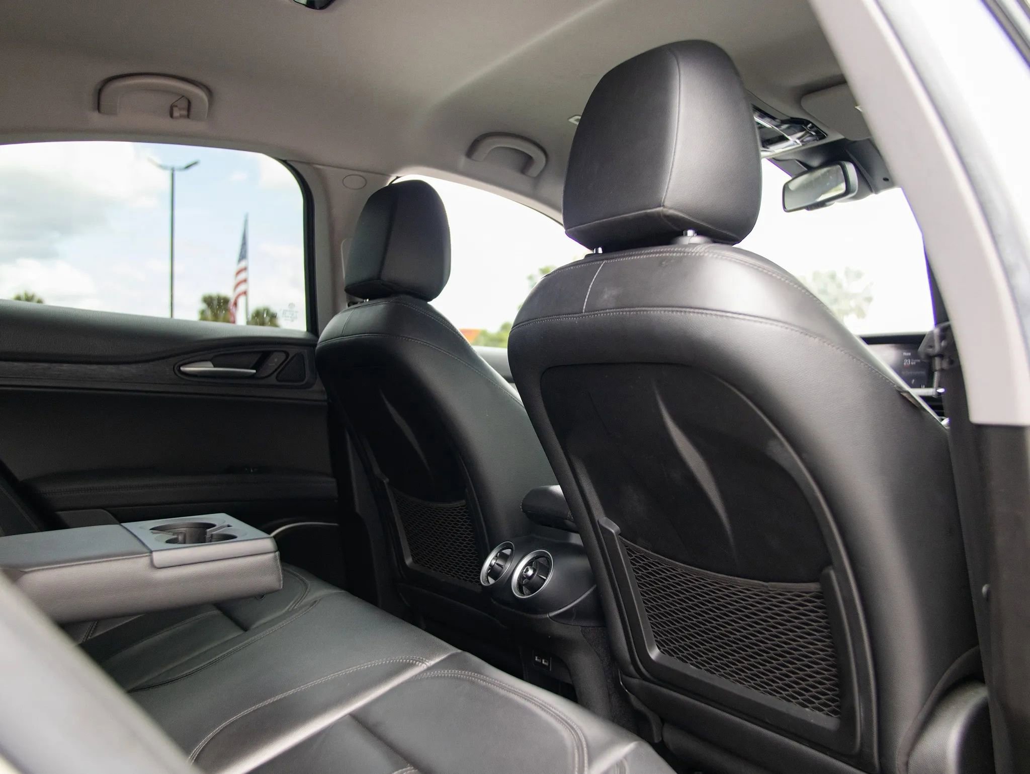 Used 2020 Alfa Romeo Stelvio Sport w/ Quick Order Package 22K Sport RWD image 27