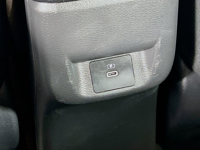 Used 2024 Nissan Versa SR image 33