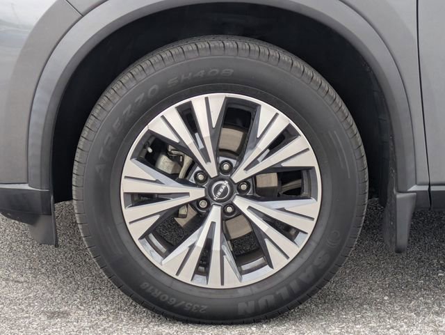 Used 2023 Nissan Rogue SV FWD image 11