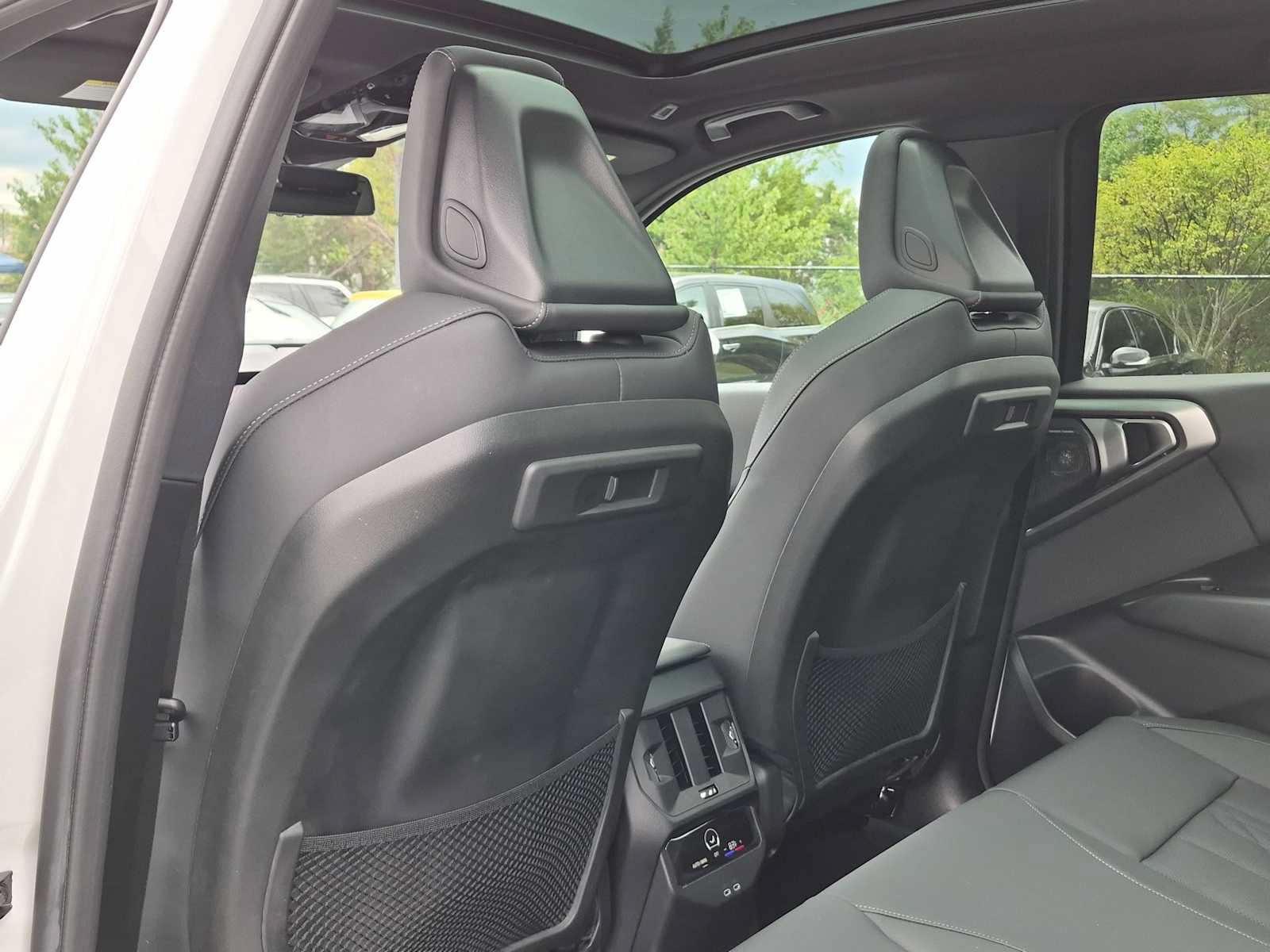 Used 2026 BMW X3 xDrive30i w/ M Sport Package AWD/4WD image 19