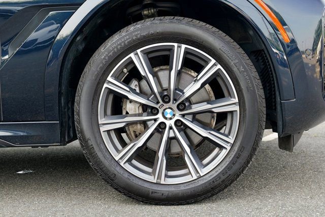 Used 2024 BMW X6 xDrive40i w/ Premium Package image 12