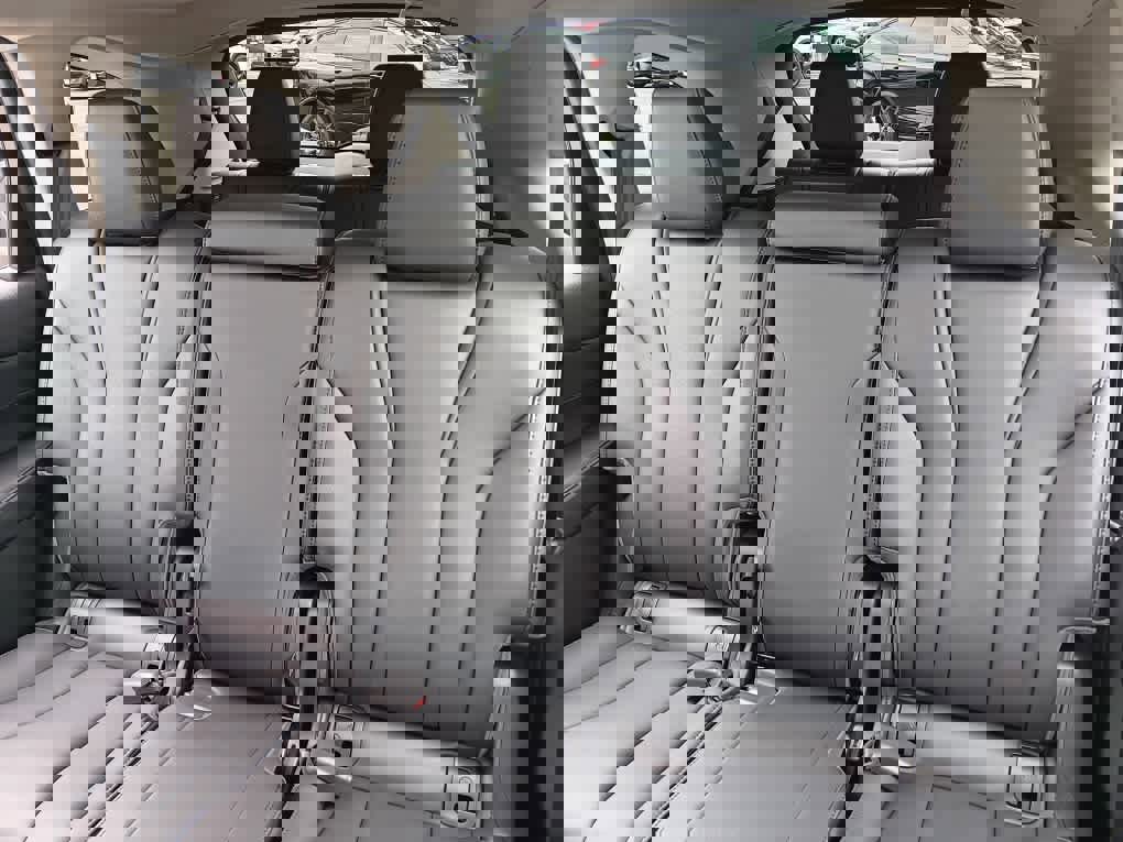 Used 2023 Acura MDX SH-AWD image 15