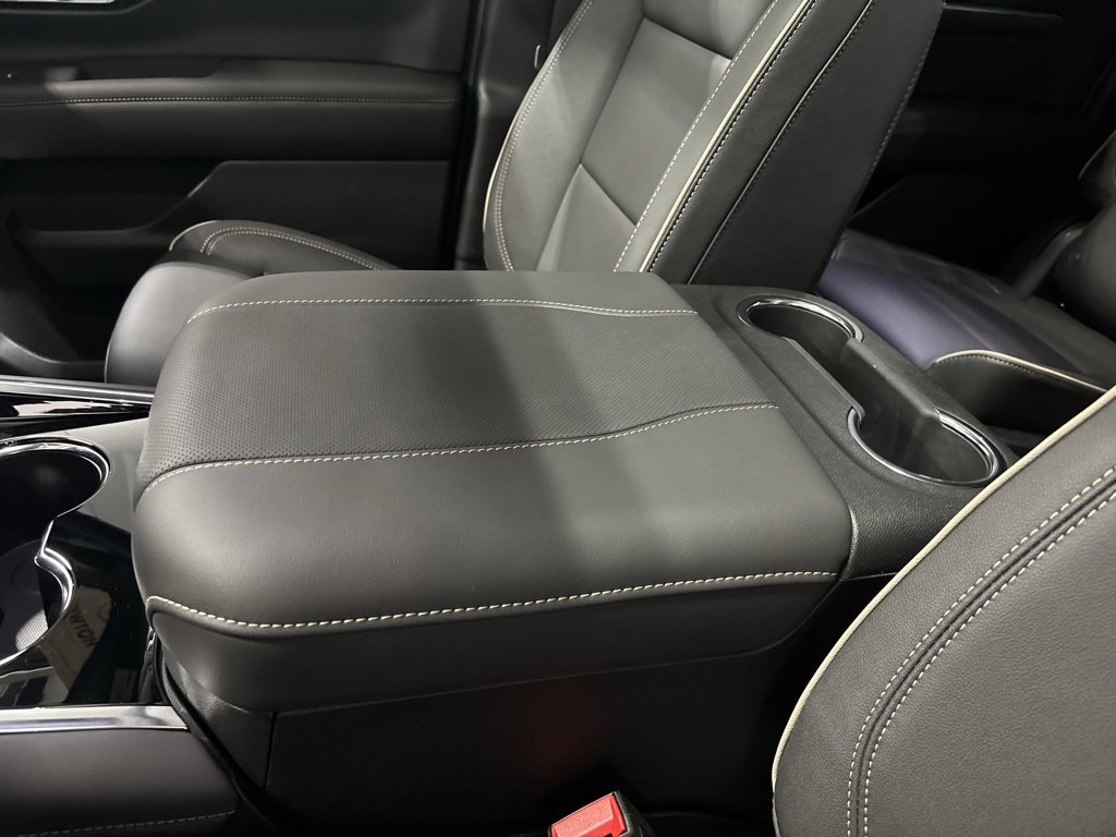 New 2026 Chevrolet Suburban Premier image 22