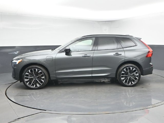 Used 2026 Volvo XC60 T8 Ultra w/ Protection Package Premier AWD/4WD image 6