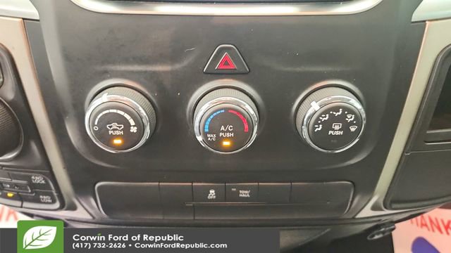 Used 2020 RAM 1500 Classic SLT image 17