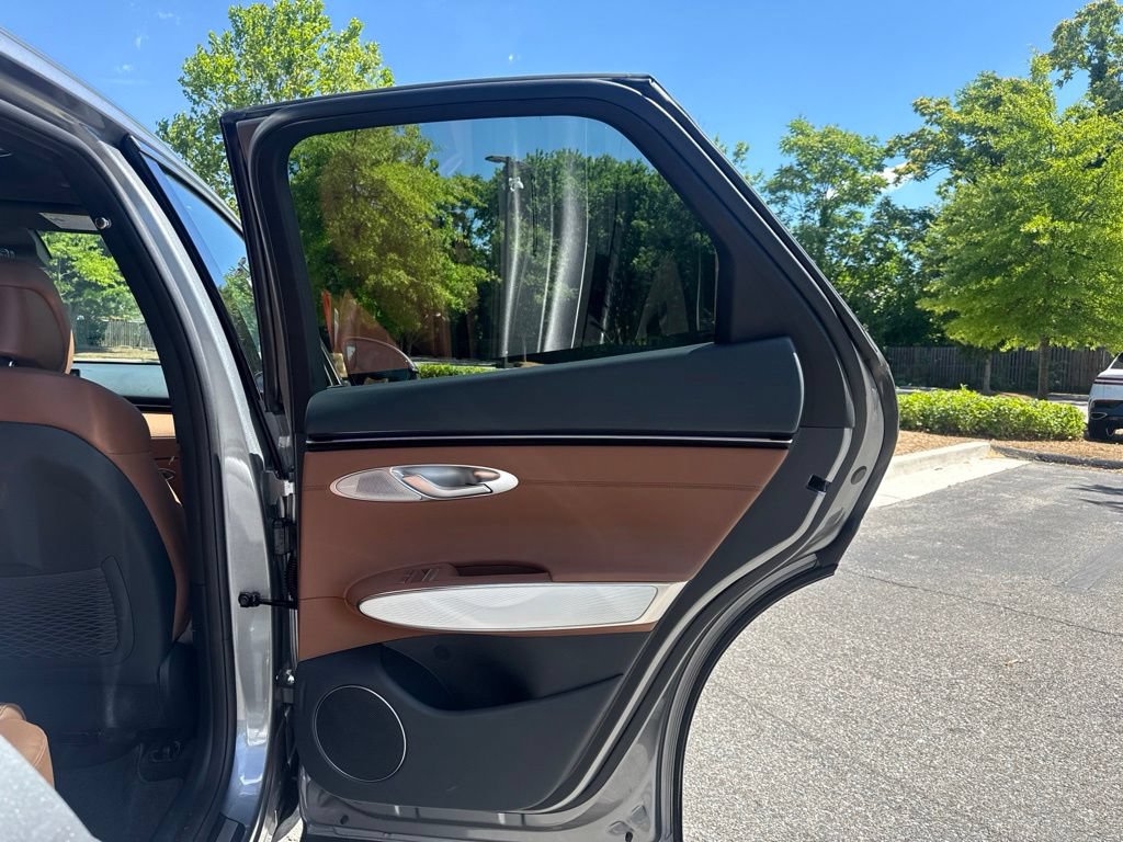 New 2026 Genesis GV70 2.5T Advanced AWD/4WD image 28
