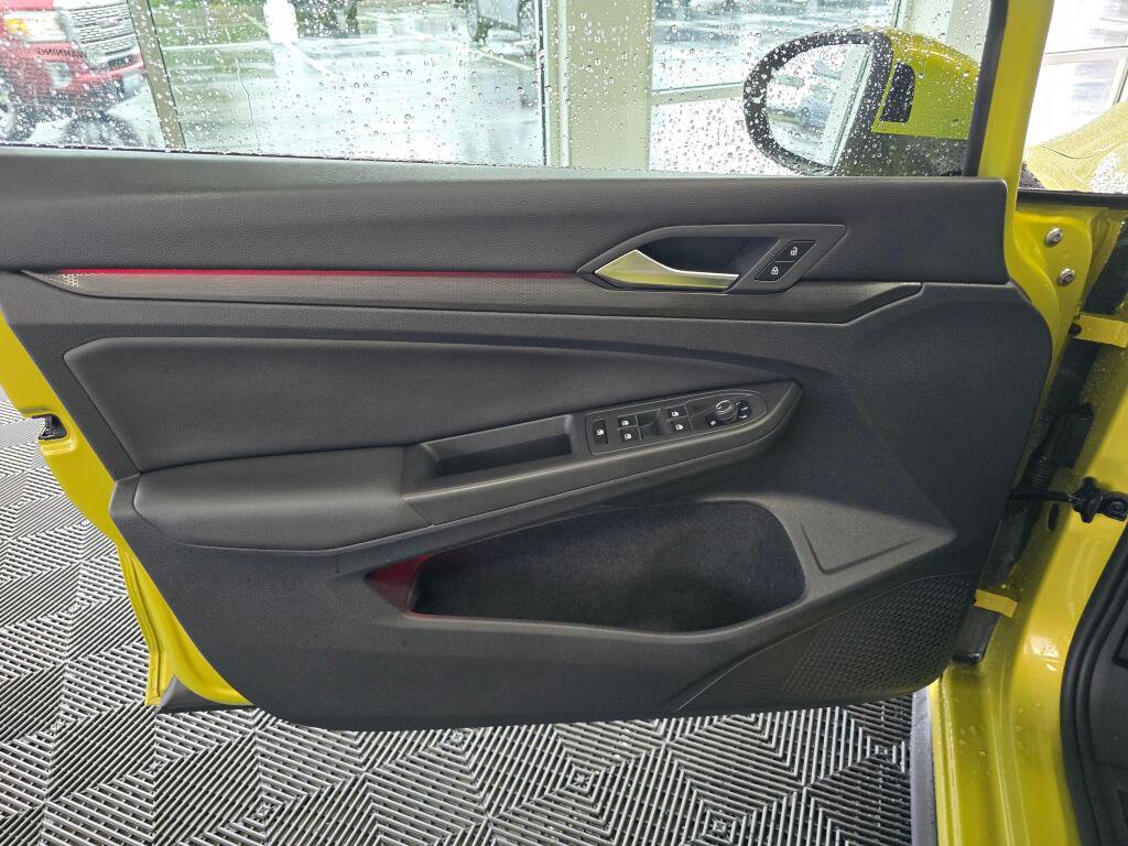 Used 2022 Volkswagen GTI Autobahn image 19