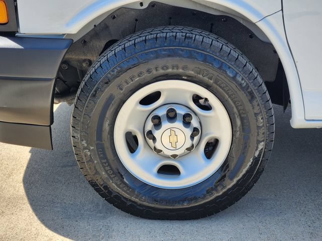 Used 2025 Chevrolet Express 3500 LS RWD image 17
