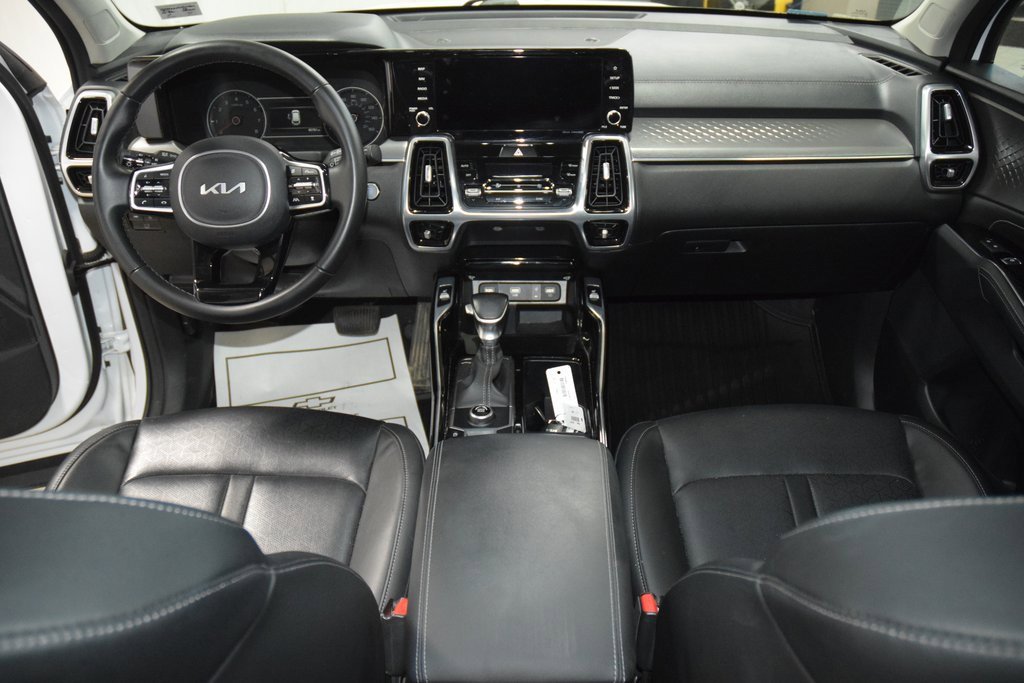 Used 2022 Kia Sorento SX image 27