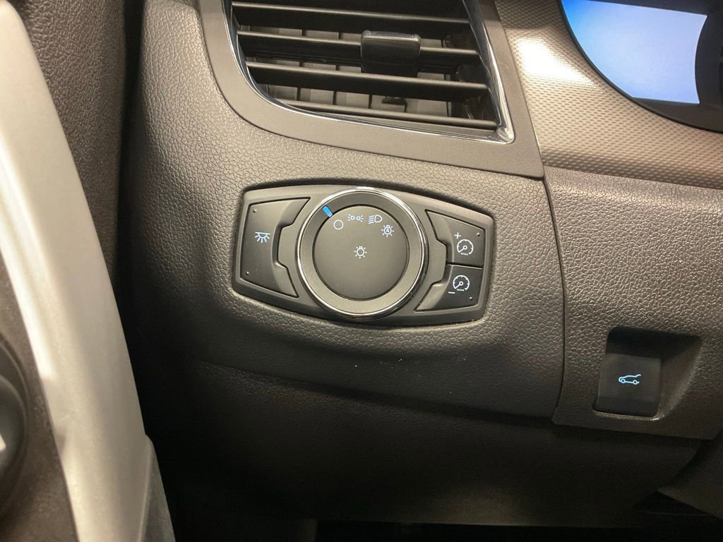 Used 2013 Ford Edge SEL image 12