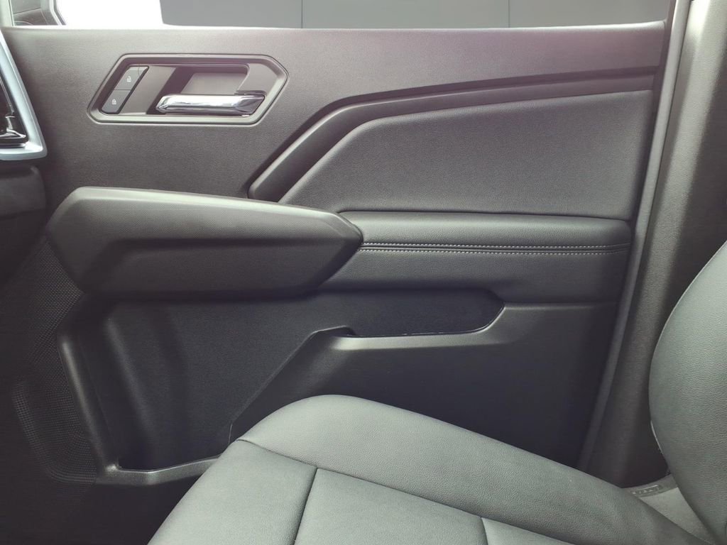 Used 2024 GMC Canyon Elevation w/ Elevation Premium Package image 23