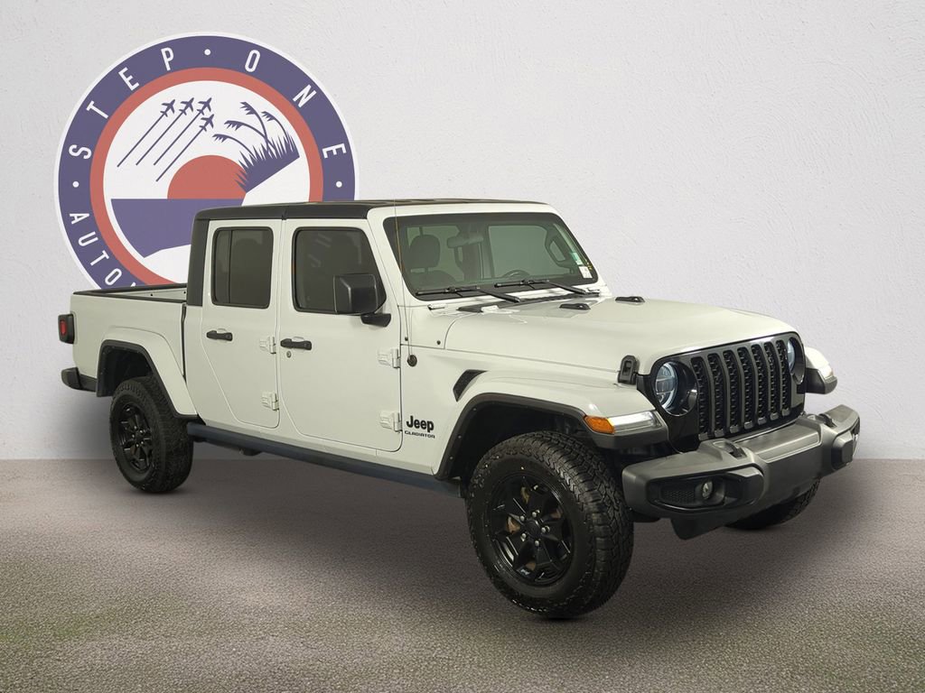 Used 2022 Jeep Gladiator Willys image 2