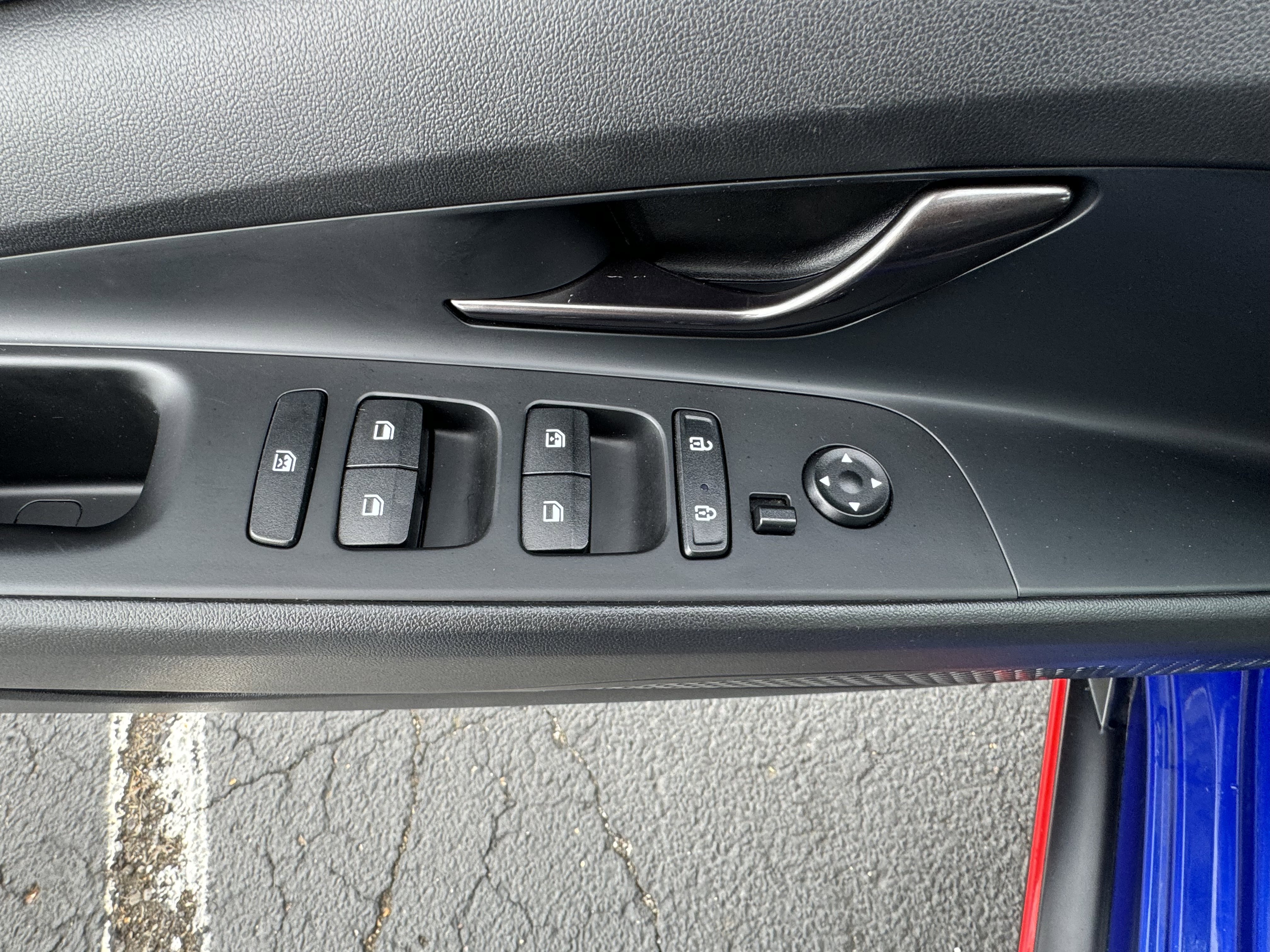 Used 2022 Hyundai Elantra N FWD image 11