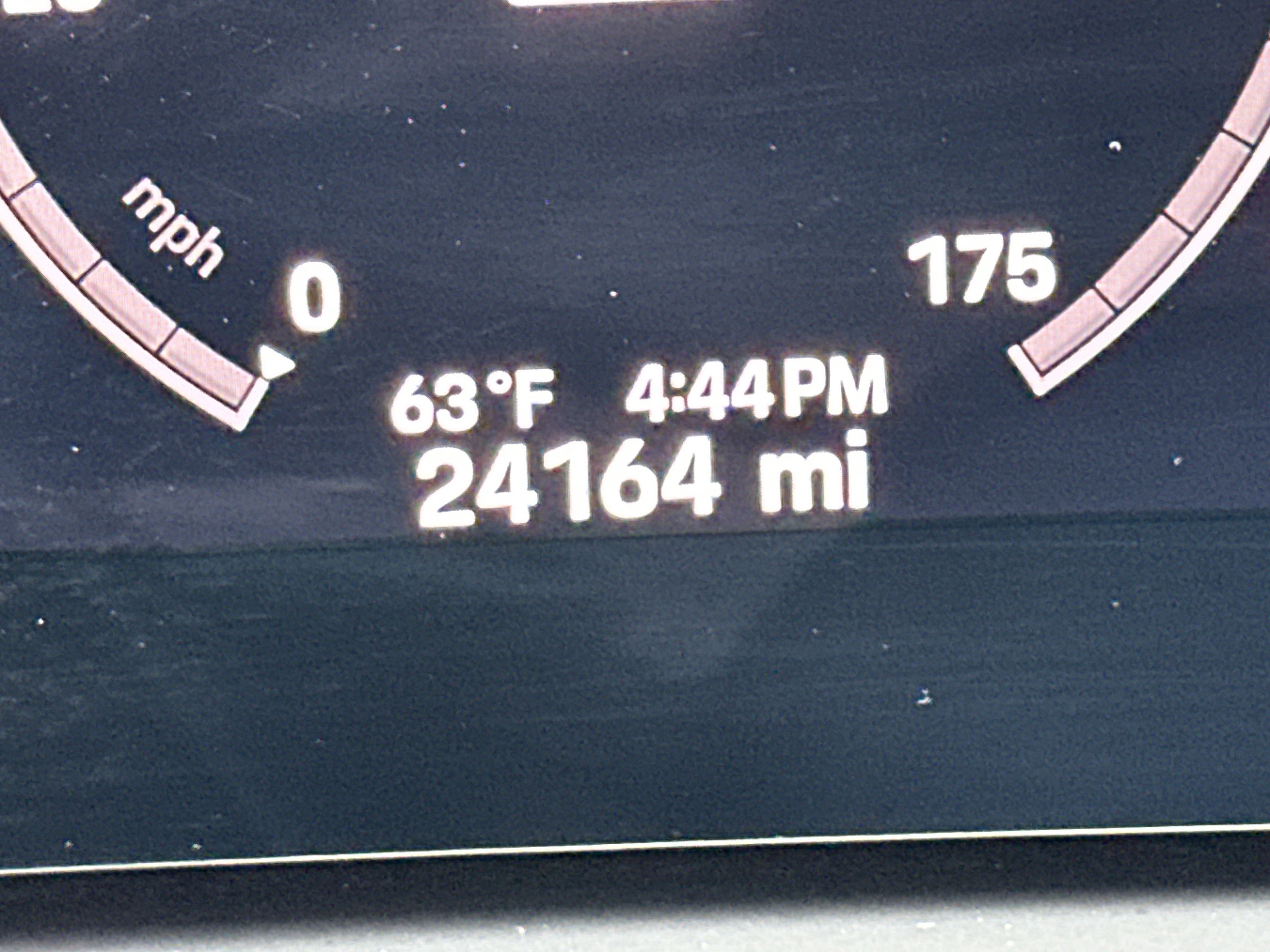 Used 2024 Porsche Cayenne Coupe image 30