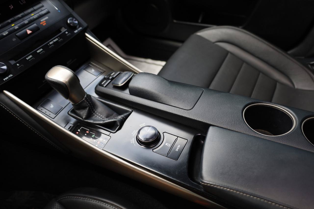 Used 2014 Lexus IS 350 AWD w/ F Sport Package image 11