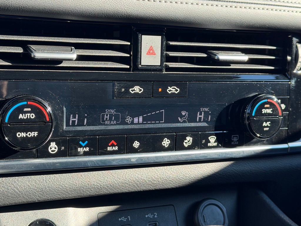 Used 2024 Nissan Rogue SL w/ SL Premium Package image 34