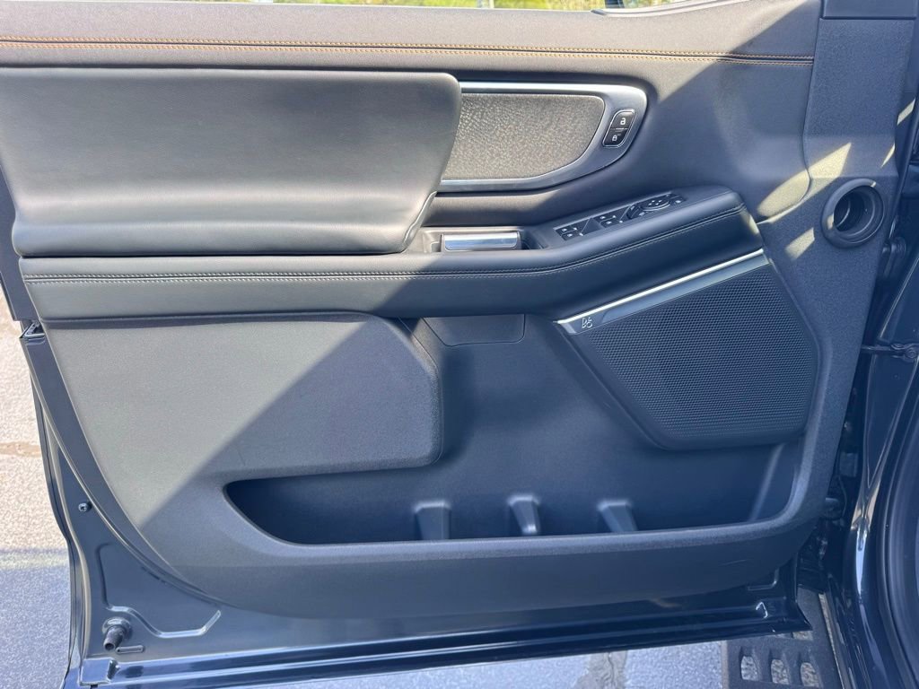 Used 2025 Ford Expedition Tremor image 27