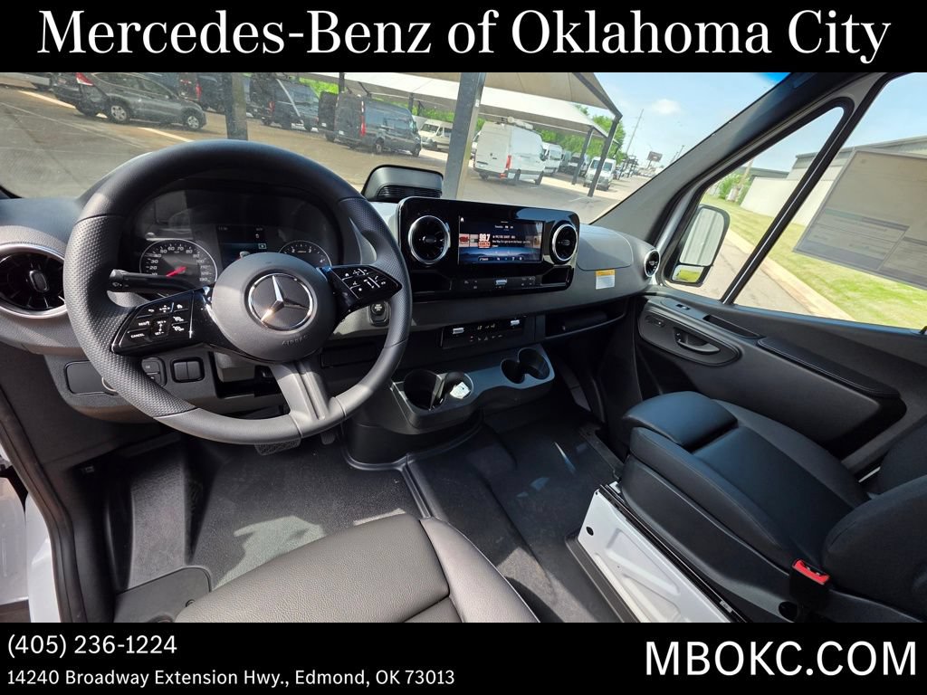Used 2026 Mercedes-Benz Sprinter 2500 image 14