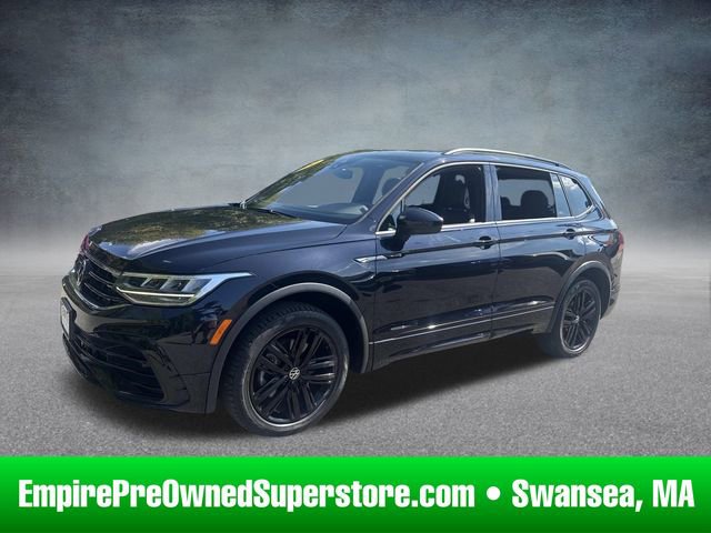 Used 2022 Volkswagen Tiguan SE R-Line image 1