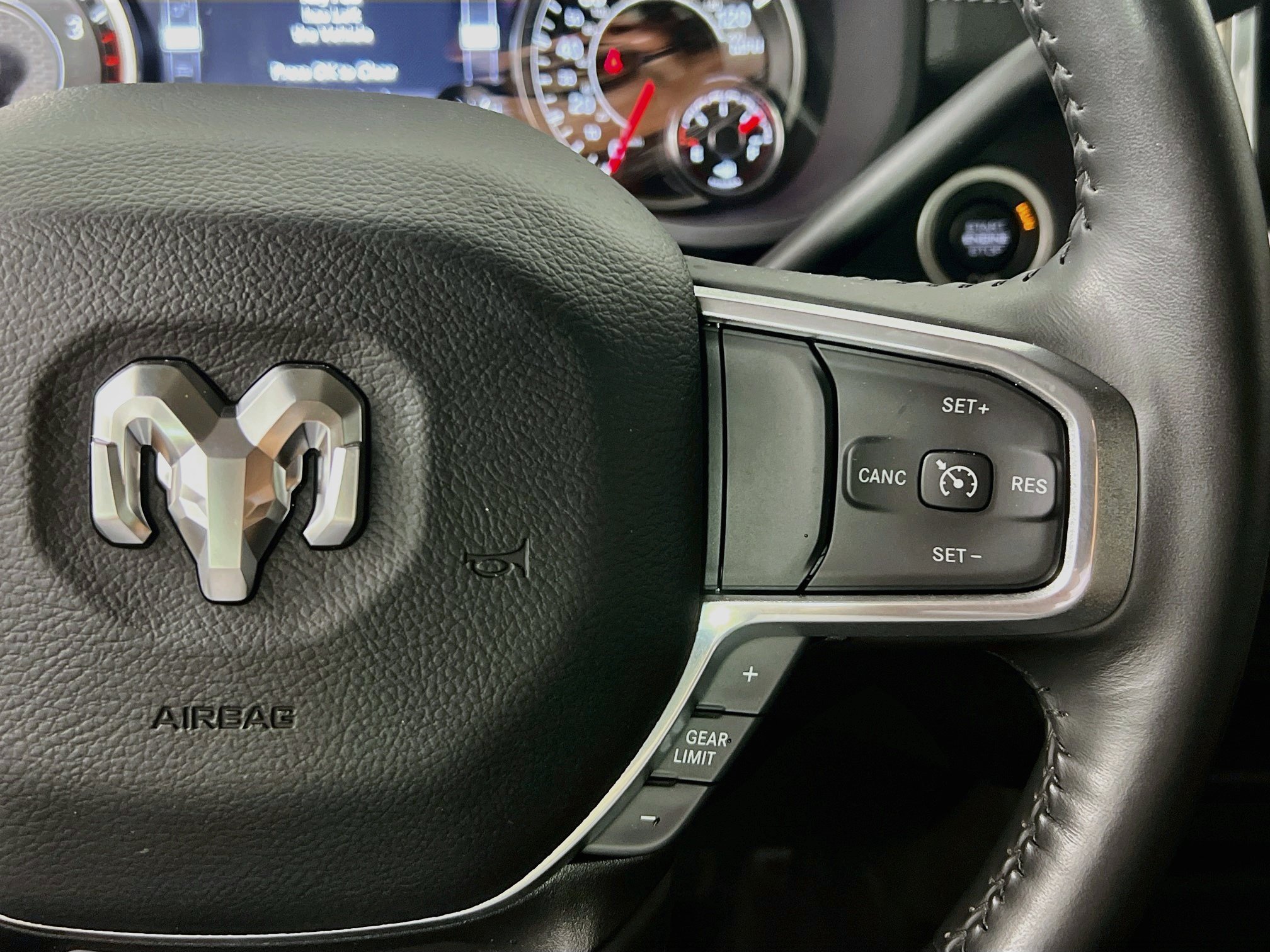 Used 2023 RAM 3500 Laramie AWD/4WD image 19