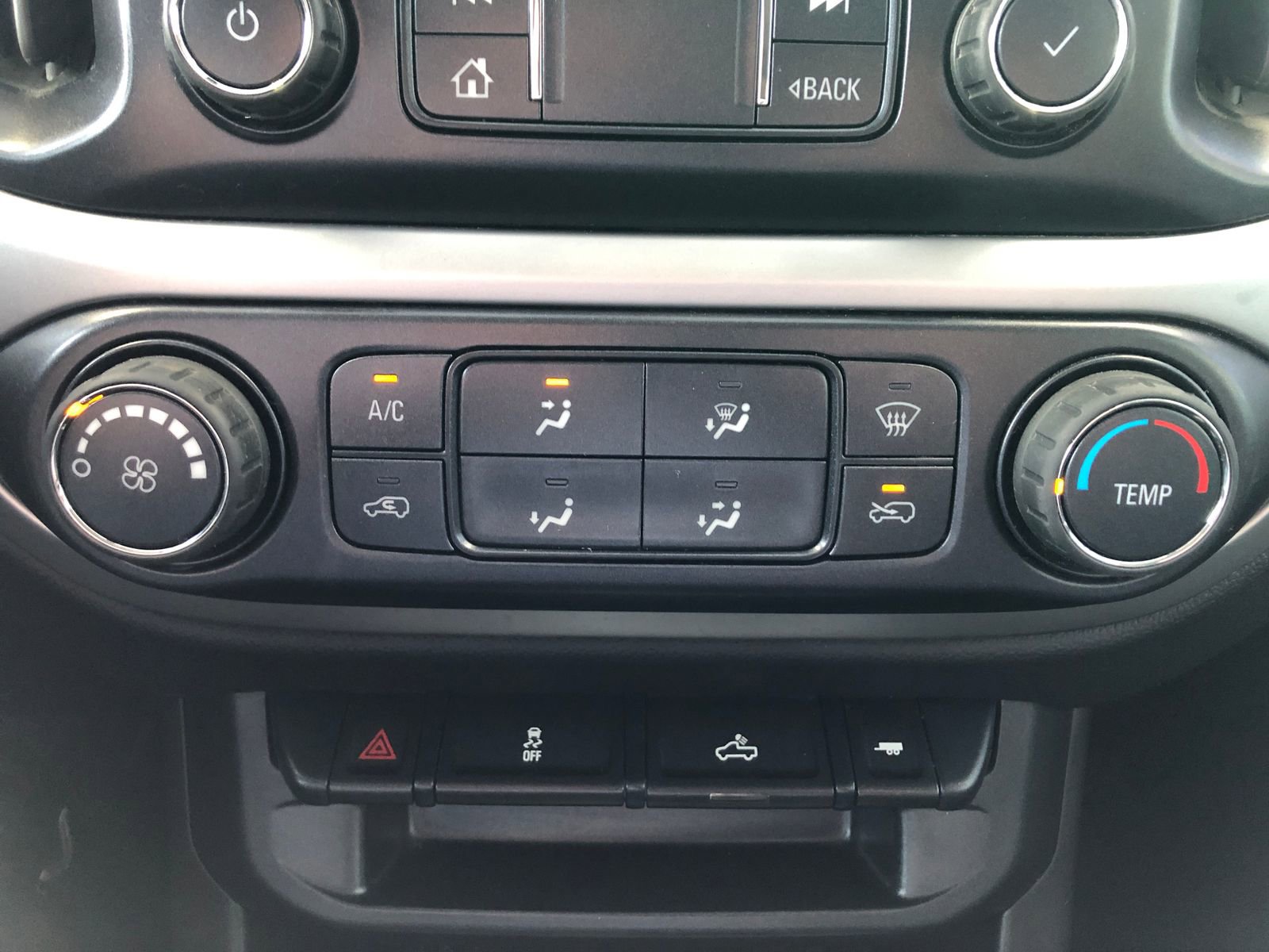 Used 2020 Chevrolet Colorado LT RWD image 25