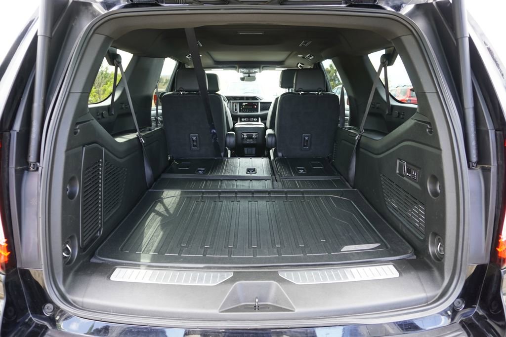 Used 2023 GMC Yukon XL Denali w/ Denali Reserve Package AWD/4WD image 31
