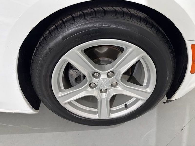 Used 2019 Chevrolet Camaro LT image 13