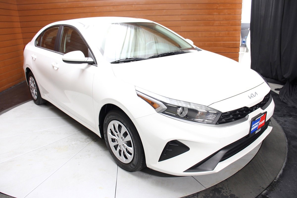 Used 2023 Kia Forte LX FWD image 13
