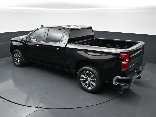 Used 2024 Chevrolet Silverado 1500 LT AWD/4WD image 38