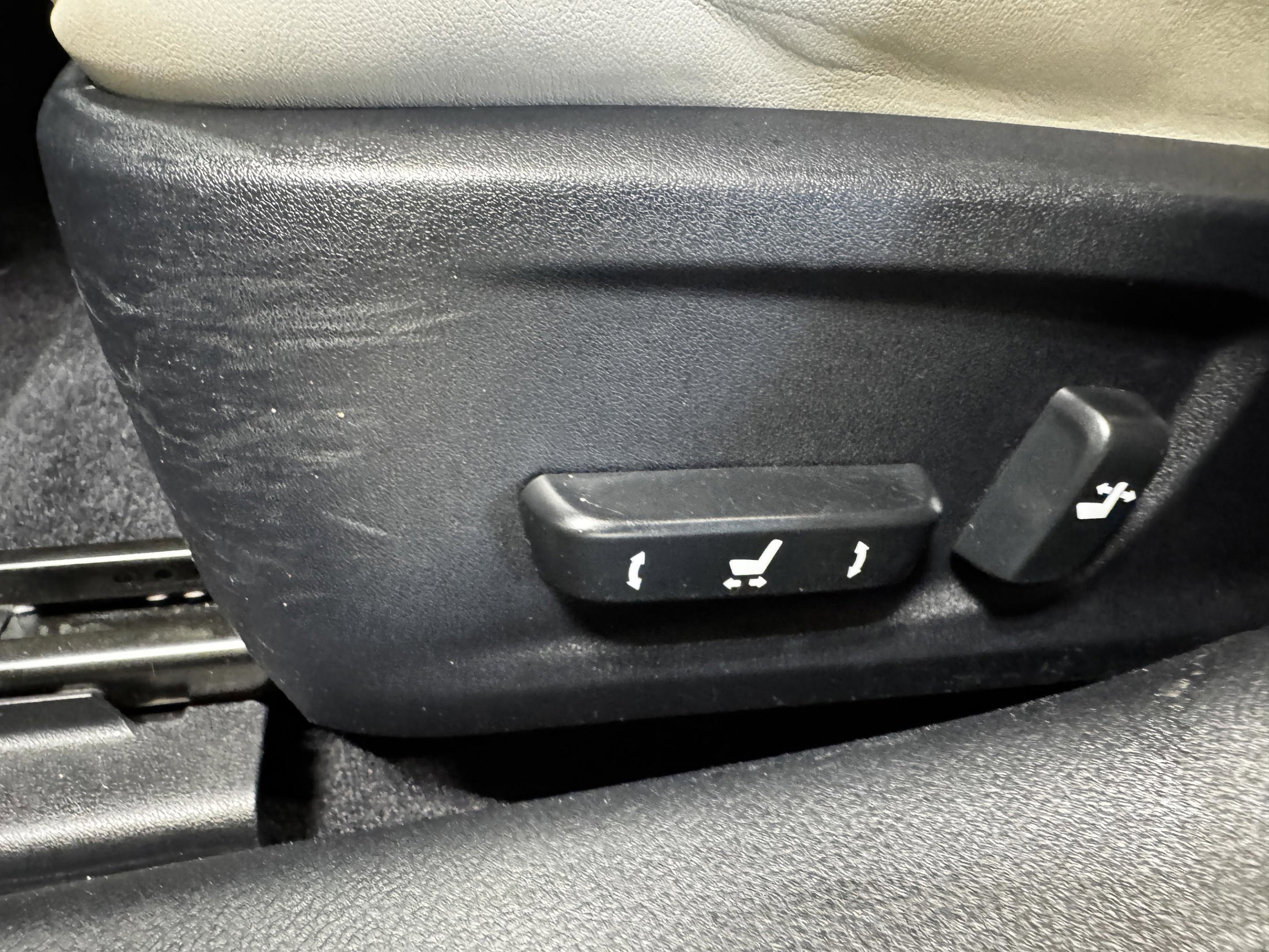 Used 2014 Lexus IS 250 w/ F-Sport Package RWD image 31