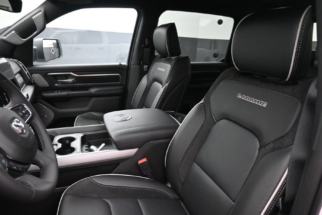 New 2027 RAM 1500 Laramie AWD/4WD image 18