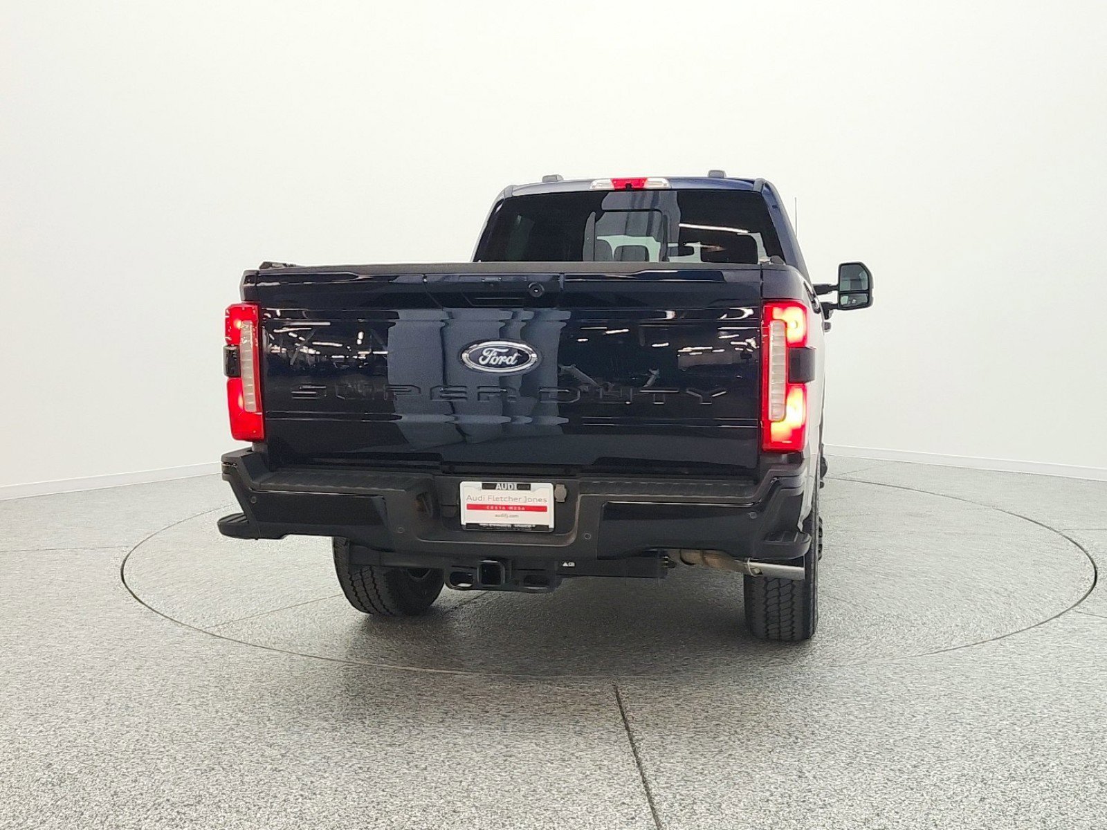 Used 2023 Ford F250 Lariat w/ Sport Appearance Package image 6