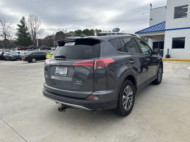 Used 2018 Toyota RAV4 XLE image 9