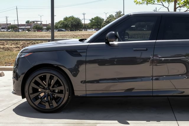 New 2026 Land Rover Range Rover Sport Dynamic SE AWD/4WD image 15