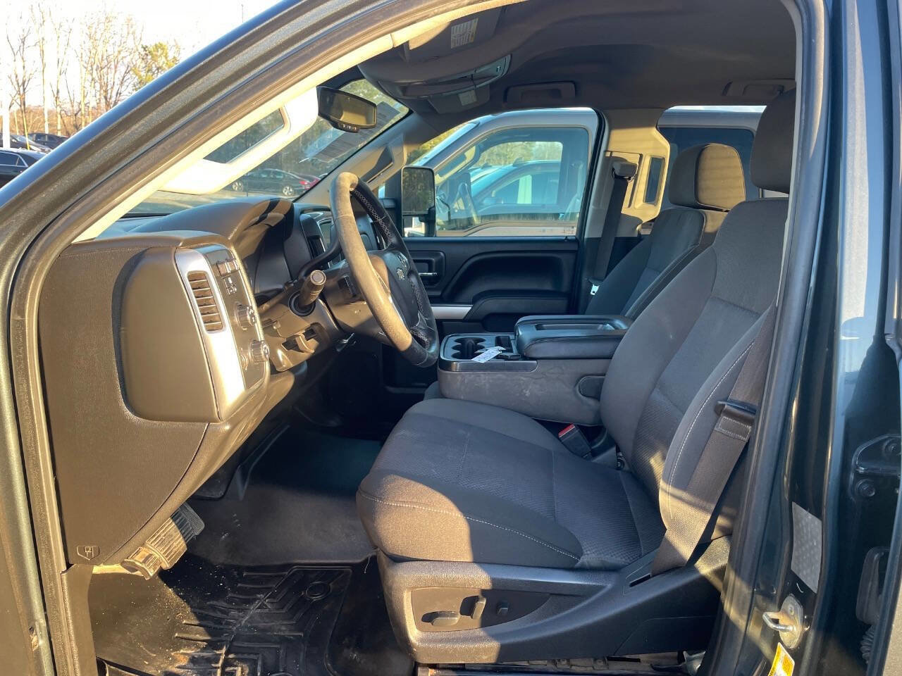 Used 2017 Chevrolet Silverado 3500 LT w/ LT Convenience Package image 14