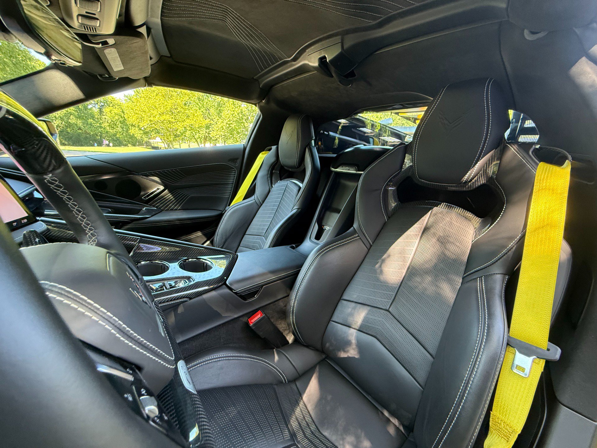 Used 2026 Chevrolet Corvette ZR1 w/ ZR1 Carbon Fiber Aero Package RWD image 11