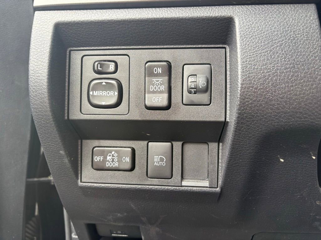 Used 2021 Toyota Tundra SR5 w/ SX Package AWD/4WD image 7