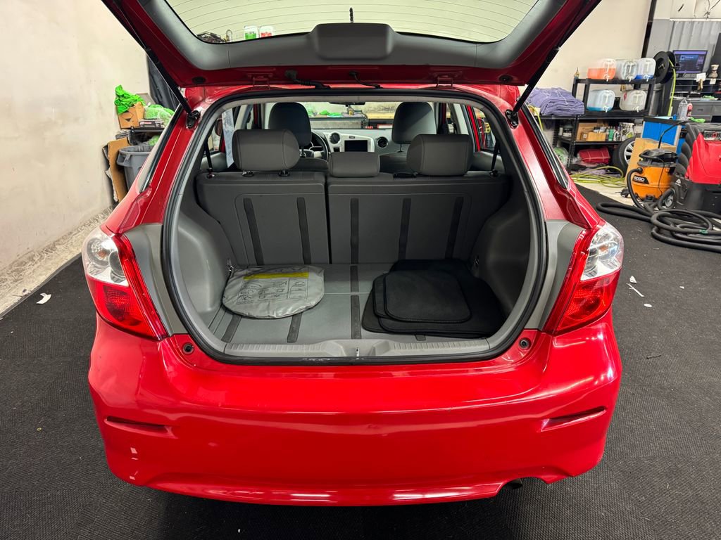 Used 2011 Toyota Matrix image 6