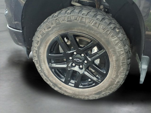 Used 2023 Chevrolet Silverado 1500 RST AWD/4WD image 16