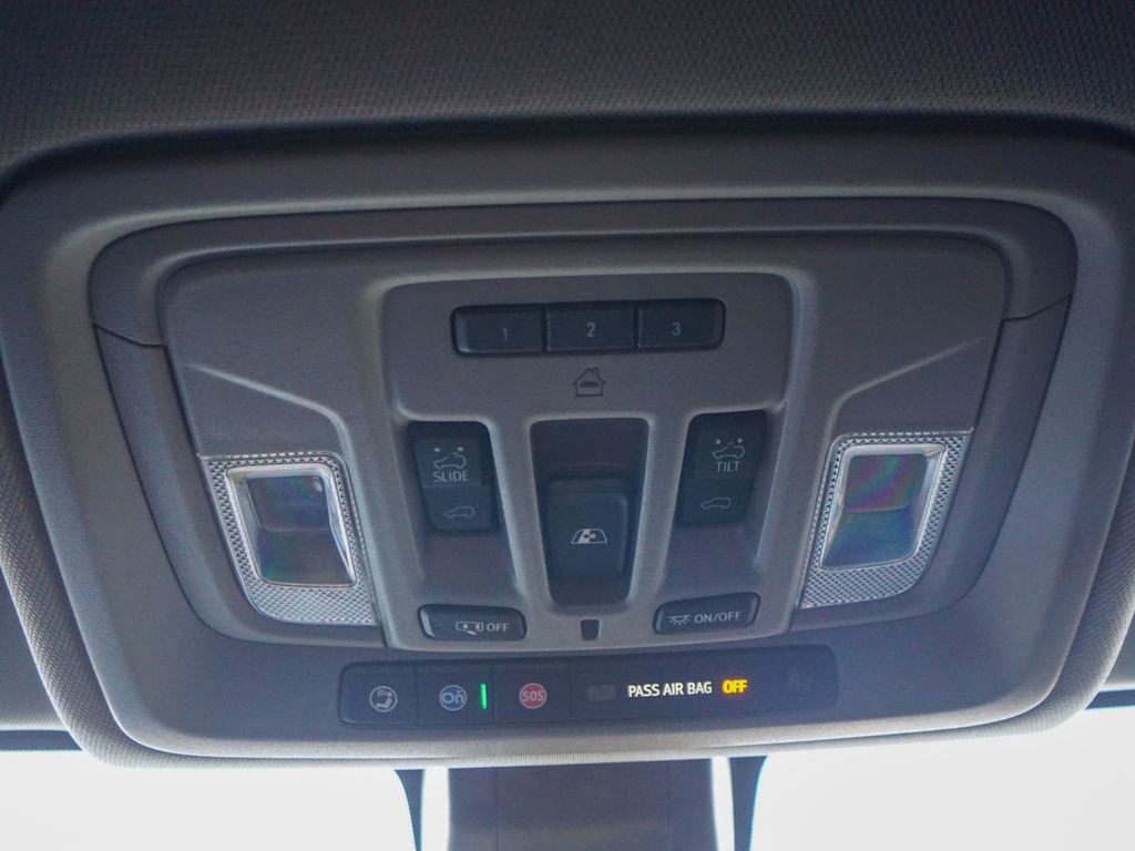 Used 2020 GMC Sierra 3500 Denali w/ Denali Ultimate Package image 32