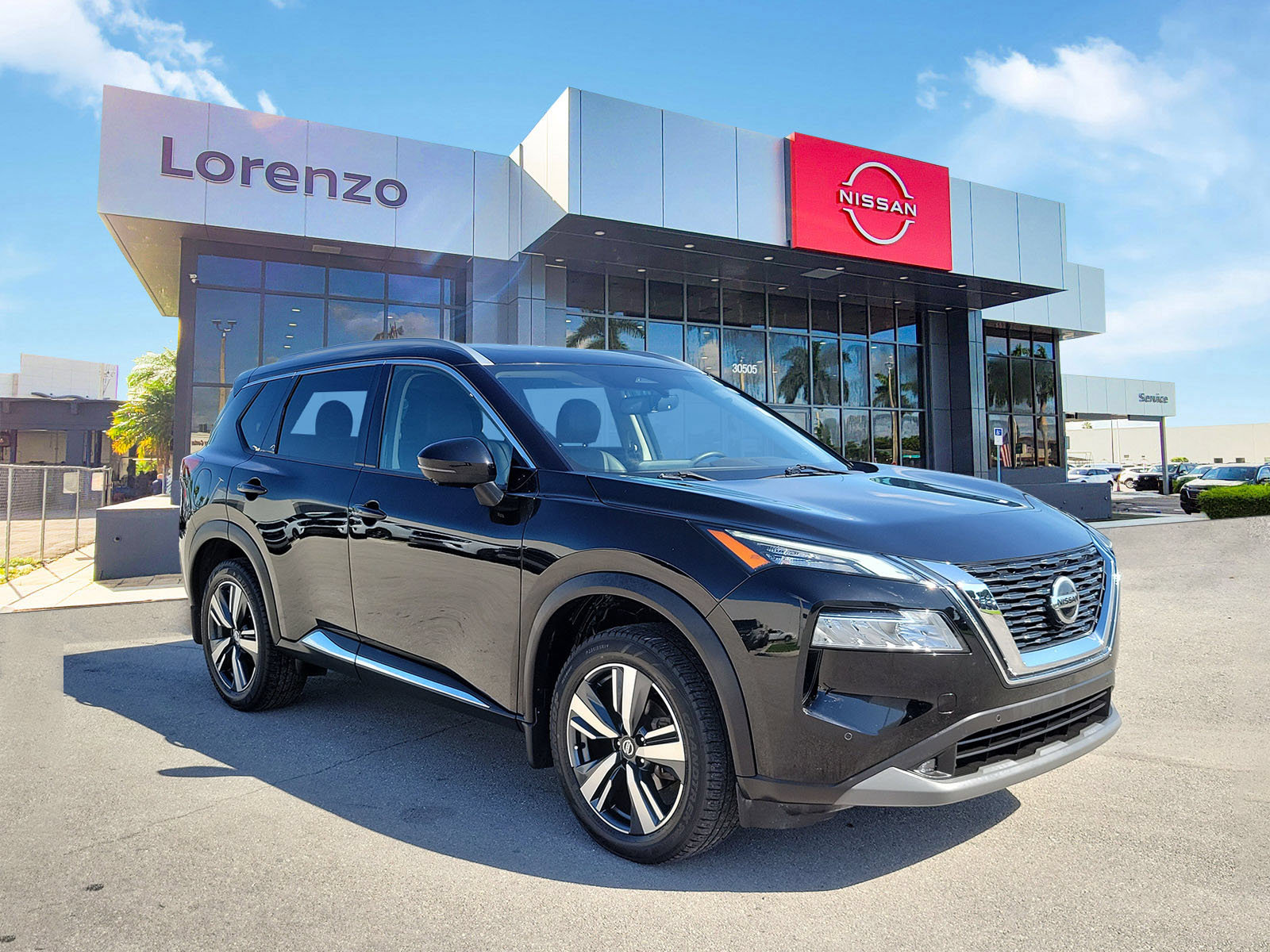 Used 2021 Nissan Rogue SL w/ Premium Package FWD image 3