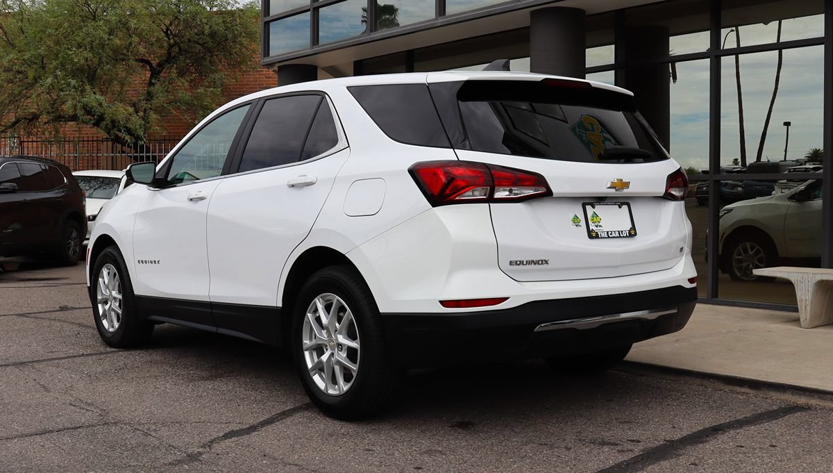 Used 2022 Chevrolet Equinox LT FWD image 9